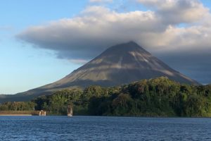 Volcán Arenal: ¿Eres tu Jurassic Park?